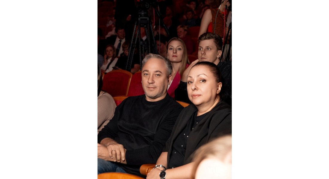 Дизайнер Юлия Далакян с супругом актером Анатолием Анищенко